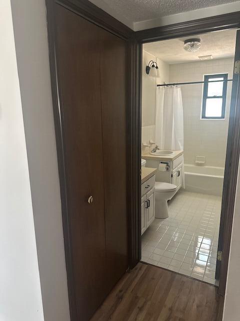906 Mills Ave, Muskegon, MI 49445 - photo 22