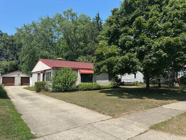 906 Mills Ave, Muskegon, MI 49445 - photo 3