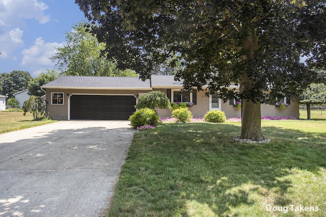 1306 Carol Dr, Hudsonville, MI 49426 - photo 1