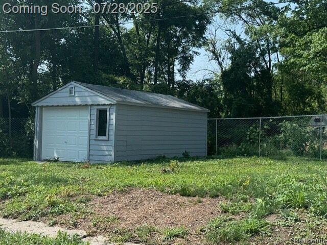 14305 Stout St, Livonia, MI 48223 - photo 2