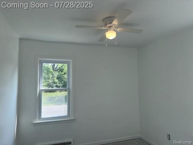 14305 Stout St, Livonia, MI 48223 - photo 4