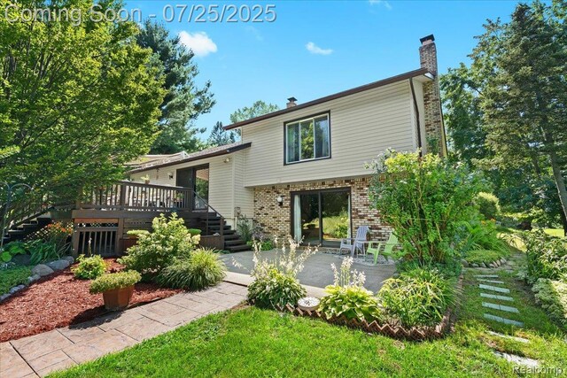 3862 Saddle Ln, Milford, MI 48381 - photo 5