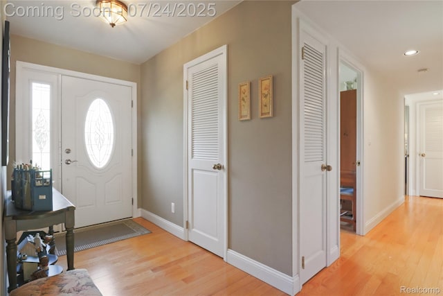 24435 Springbrook Dr, Farmington Hills, MI 48336 - photo 2
