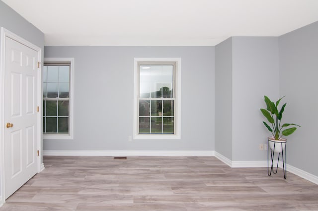 1627 E Lakeview Ln, Canton, MI 48187 - photo 46