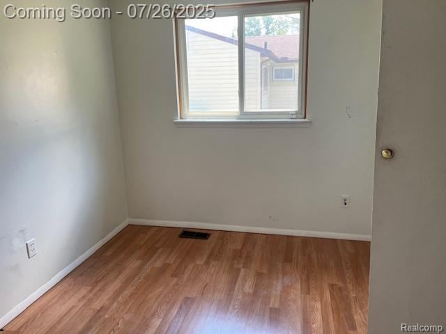 15730 Colbert St, Romulus, MI 48174 - photo 6
