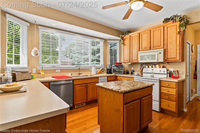 44282 Saturn Dr, Sterling Heights, MI 48314 - photo 24