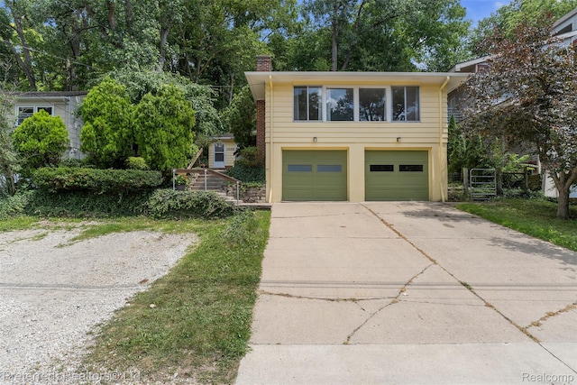 1558/1560 W Jones Dr SW, Ann Arbor, MI 48105 - photo 2