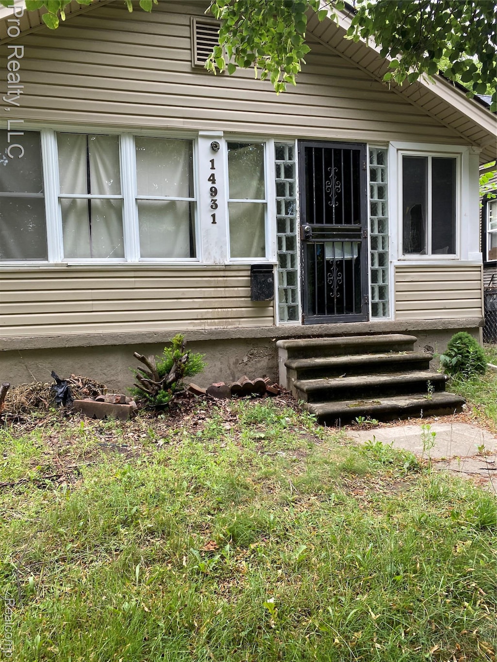 14931 Rockdale St, Detroit, MI 48223 - photo 1