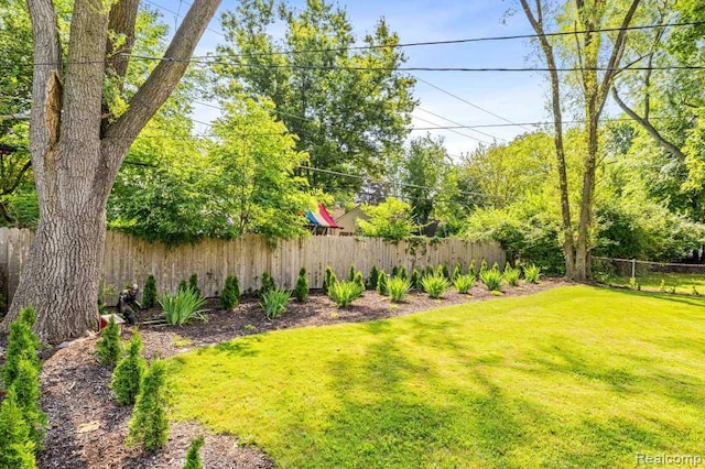 21934 Ontaga St, Farmington Hills, MI 48336 - photo 30