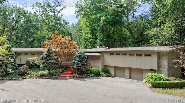 1391 Cedar Bend Dr, Bloomfield Hills, MI 48302 - photo 1