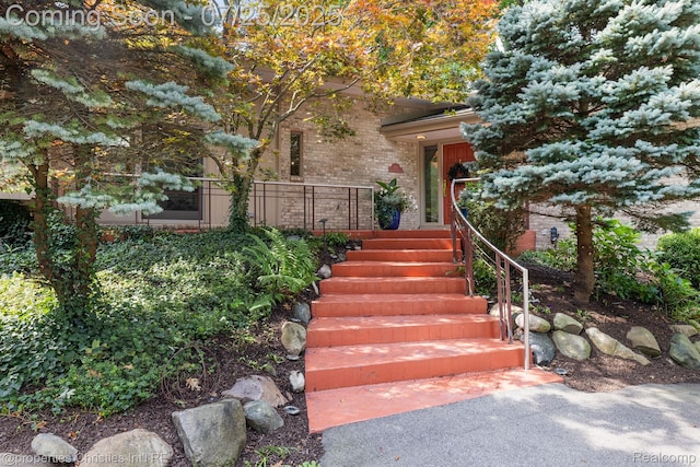 1391 Cedar Bend Dr, Bloomfield Hills, MI 48302 - photo 2