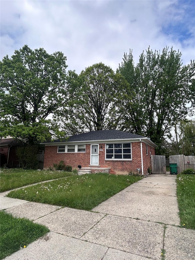 17225 Bell Ave, Eastpointe, MI 48021 - photo 1