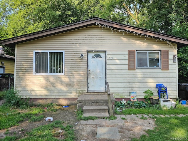 753 Stanley Ave, Pontiac, MI 48340 - photo 1