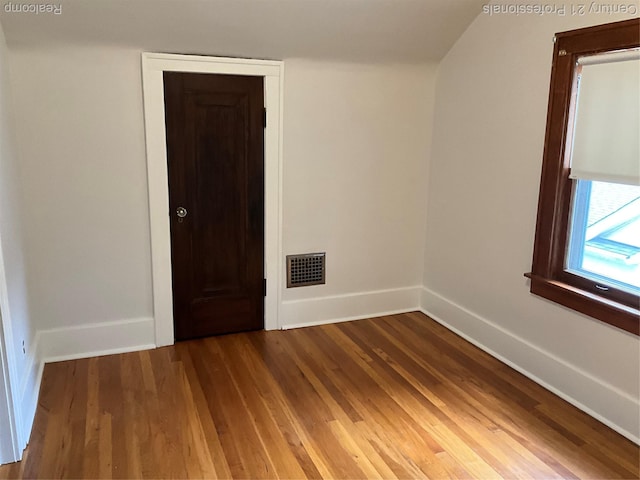 216 Woodside Rd, Royal Oak, MI 48073 - photo 28