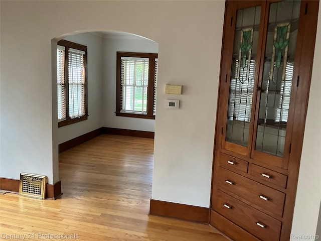 216 Woodside Rd, Royal Oak, MI 48073 - photo 9