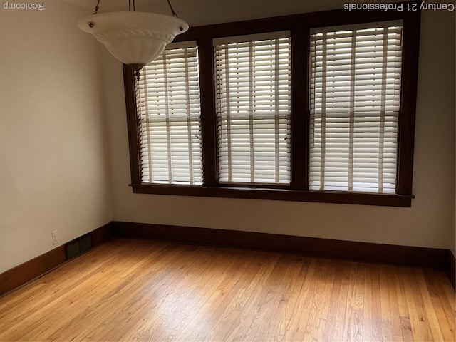 216 Woodside Rd, Royal Oak, MI 48073 - photo 7
