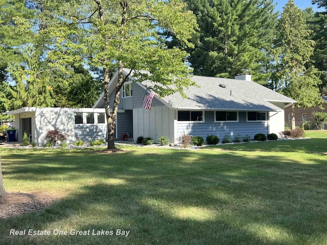 1640 W Delta Dr, Saginaw, MI 48638 - photo 1