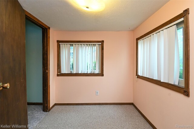 6903 Dandison Blvd, West Bloomfield, MI 48324 - photo 21