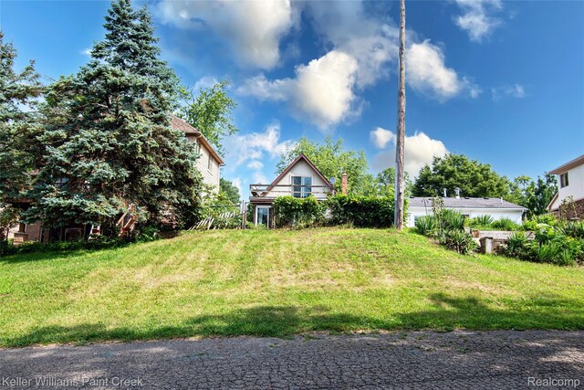6903 Dandison Blvd, West Bloomfield, MI 48324 - photo 5