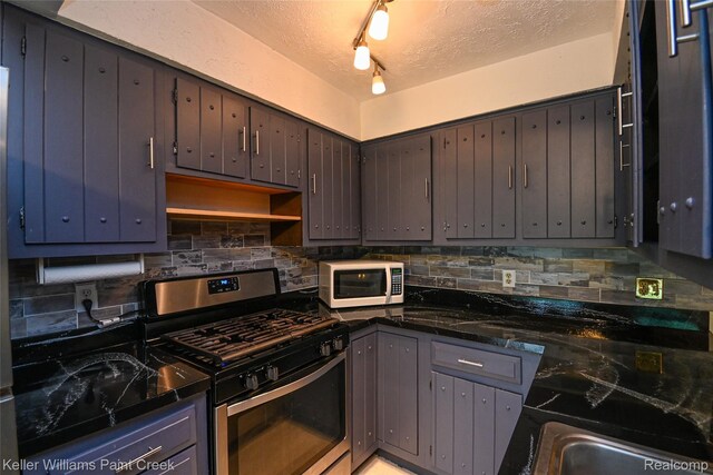 6903 Dandison Blvd, West Bloomfield, MI 48324 - photo 11