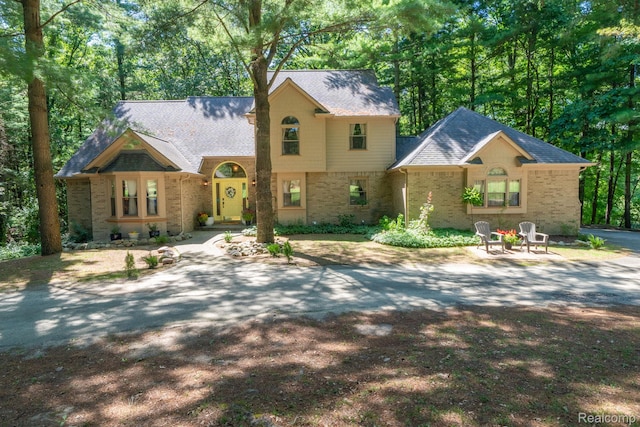 573 Nakomis Trl, Lake Orion, MI 48362 - photo 1