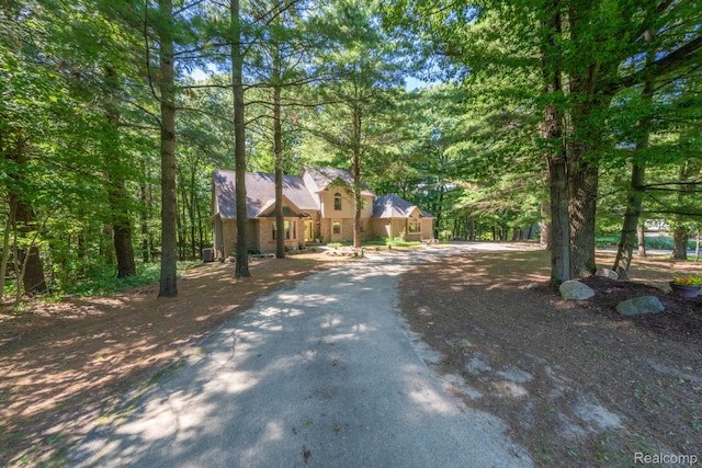 573 Nakomis Trl, Lake Orion, MI 48362 - photo 3