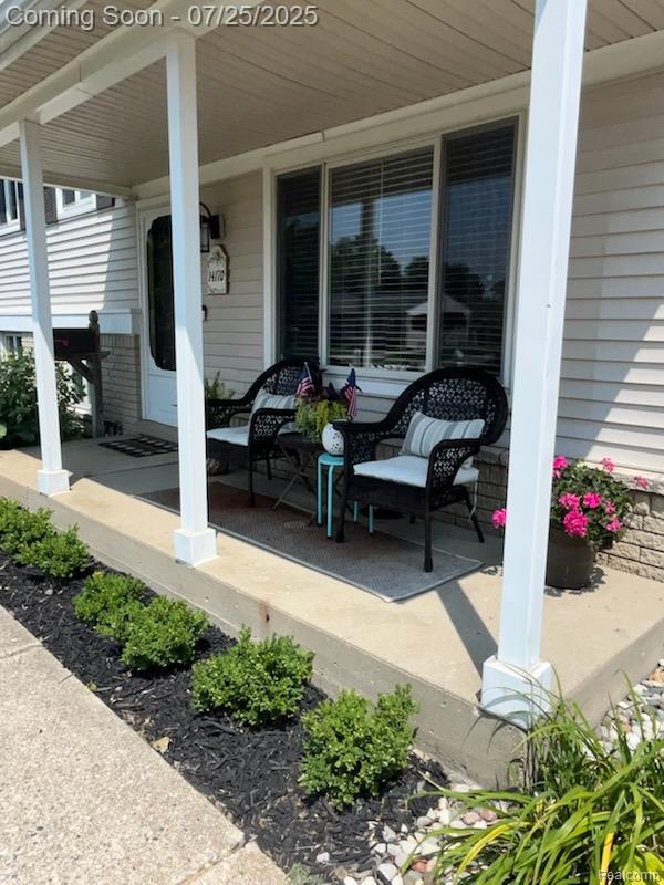 14170 Hix St, Livonia, MI 48154 - photo 3