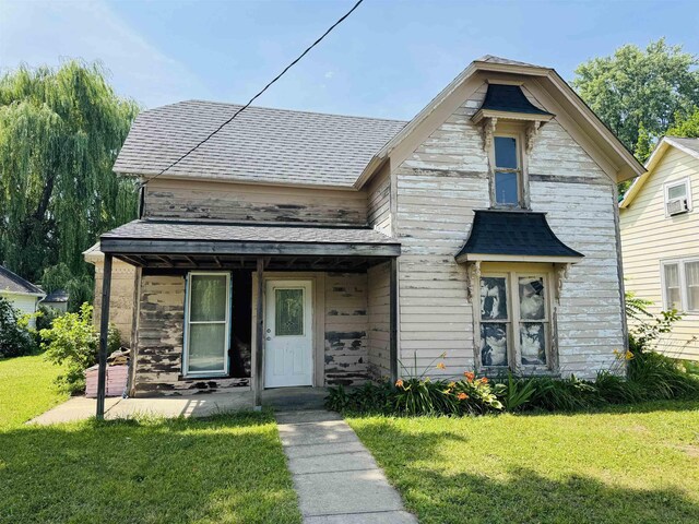 213 N Pine St, Lake City, MI 49651 - photo 2