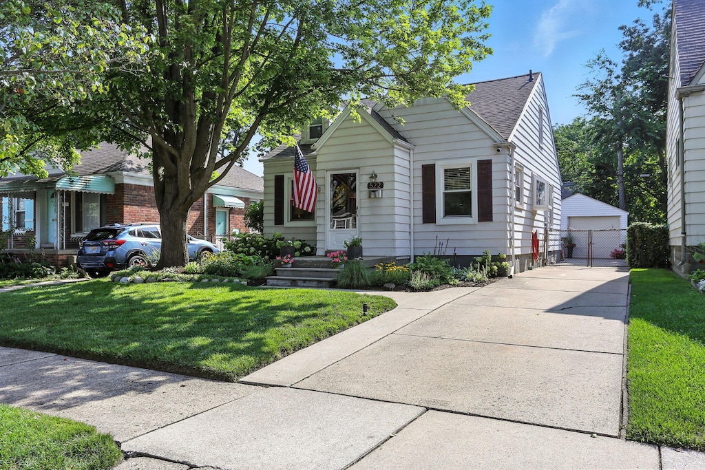 522 Farmdale St, Ferndale, MI 48220 - photo 1