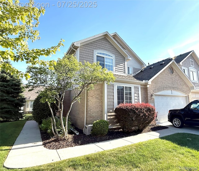 23725 Mccort Dr, Flat Rock, MI 48134 - photo 1