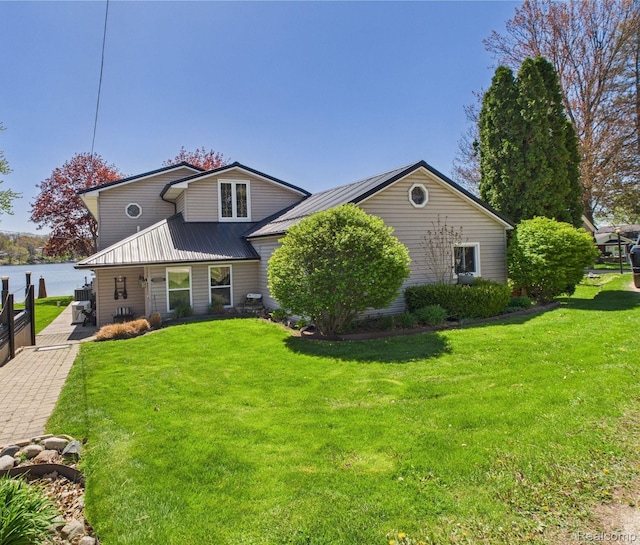 480 Peninsula Dr, Columbiaville, MI 48421 - photo 1