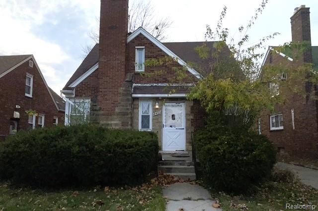 18499 Robson St, Detroit, MI 48235 - photo 1
