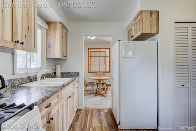 27707 Brettonwoods St, Madison Heights, MI 48071 - photo 14