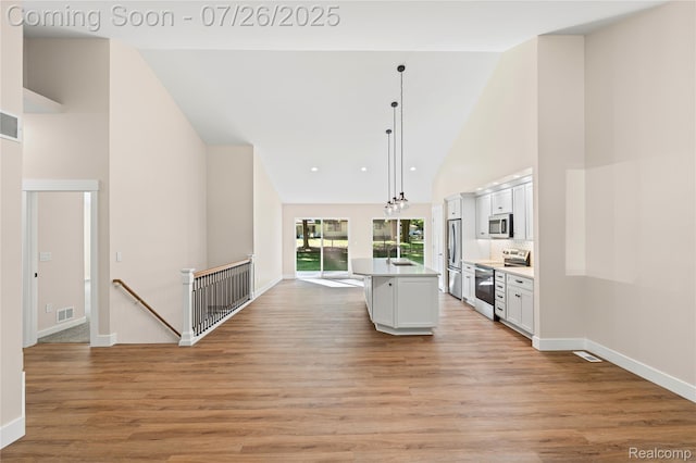 4406 Fairwood Dr, Burton, MI 48529 - photo 17