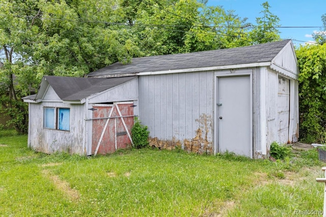 11084 Studebaker Ave, Warren, MI 48089 - photo 2