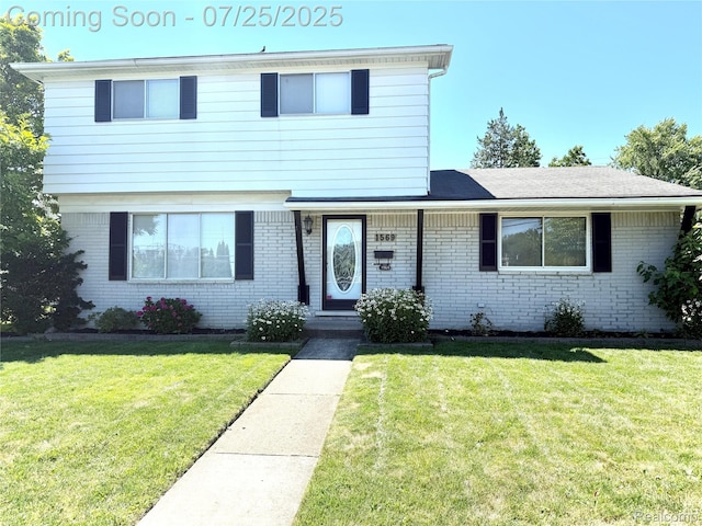 1569 W Whitcomb Ave, Madison Heights, MI 48071 - photo 1