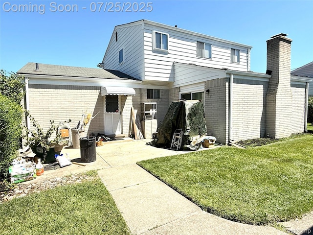 1569 W Whitcomb Ave, Madison Heights, MI 48071 - photo 3