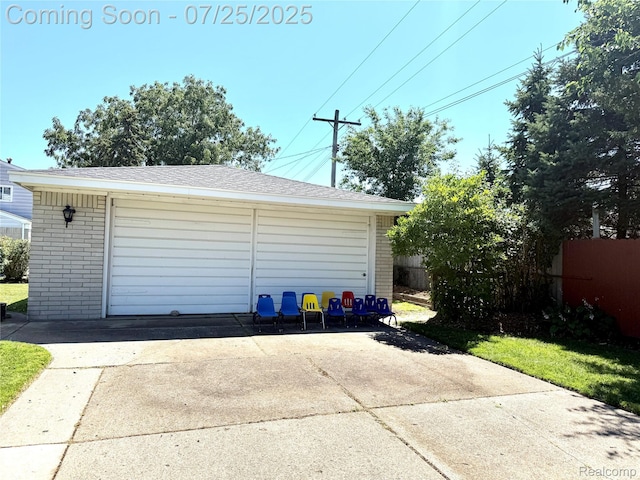 1569 W Whitcomb Ave, Madison Heights, MI 48071 - photo 2