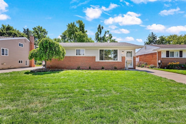 34497 Avondale St, Dearborn, MI 48186 - photo 1