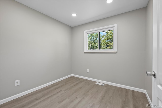 34497 Avondale St, Dearborn, MI 48186 - photo 13