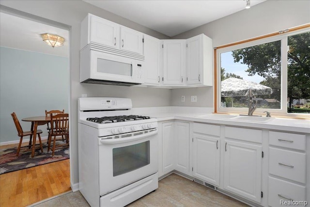 9215 Westbury Ave, Plymouth, MI 48170 - photo 14