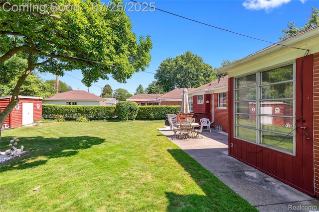 2112 Stanhope St, Grosse Pointe Woods, MI 48236 - photo 21