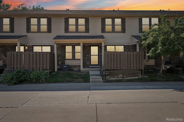 31477 Bear Creek Blvd, Warren, MI 48093 - photo 1