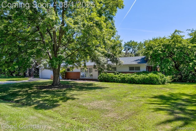6327 Snow Apple Dr, Clarkston, MI 48346 - photo 1