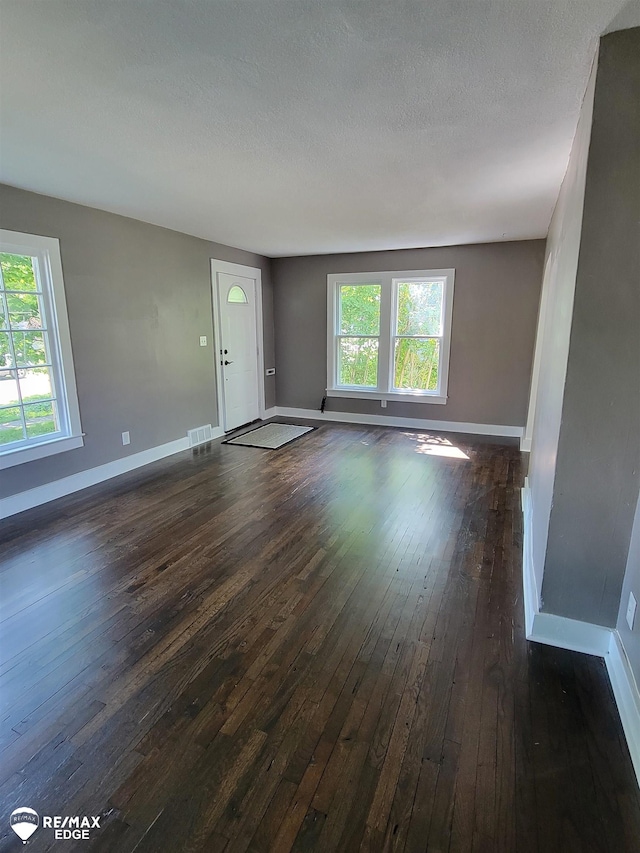 407 Elizabeth St, Fenton, MI 48430 - photo 3