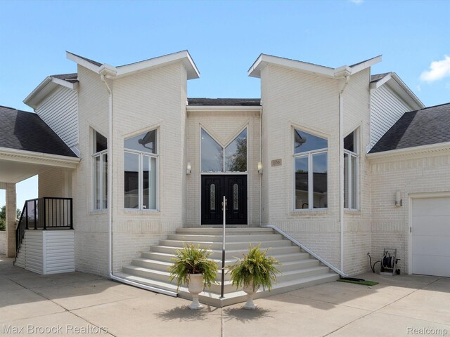 906 Yule Rd, Leonard, MI 48367 - photo 3