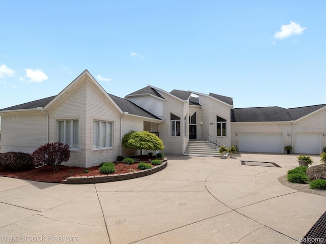 906 Yule Rd, Leonard, MI 48367 - photo 4