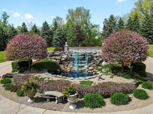 906 Yule Rd, Leonard, MI 48367 - photo 12