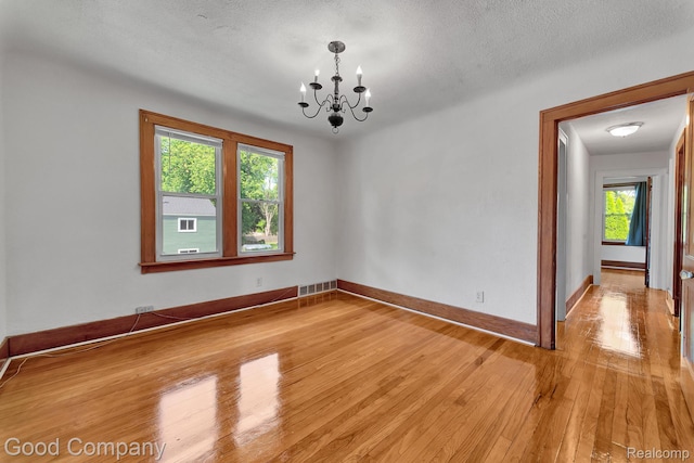 21516 Oxford Ave, Farmington, MI 48336 - photo 8