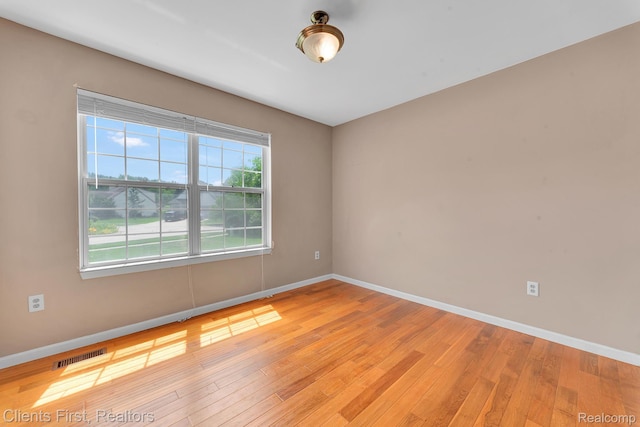 616 Light Tower Dr, Belleville, MI 48111 - photo 24